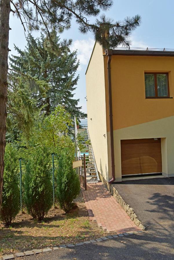 Apartment, Sun Terrace, Privat Parking Banska Bystrica Bagian luar foto